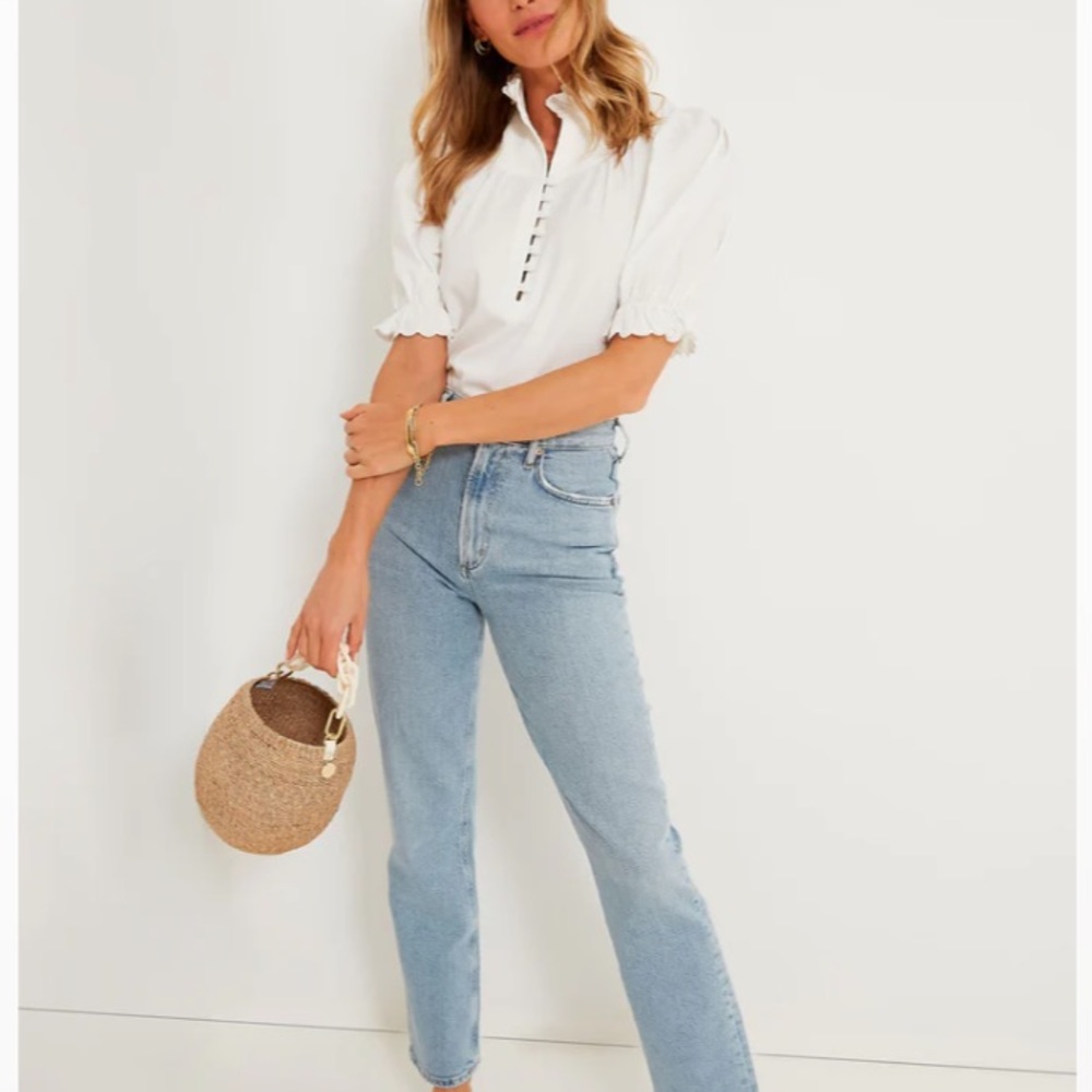 White Selena Blouse
POMANDER PLACE - Picture 3 of 11